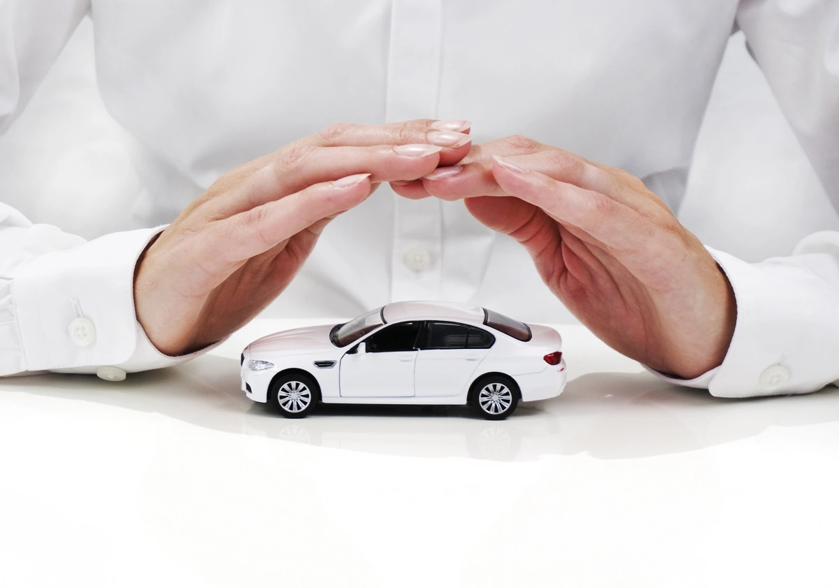 Saiba como economizar no seguro auto: 13 dicas de ouro