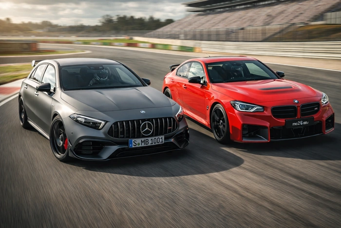 M2 e A45 AMG em disputa de velocidade. Falando sobre bmw m2 vs mercedes a45 amg.