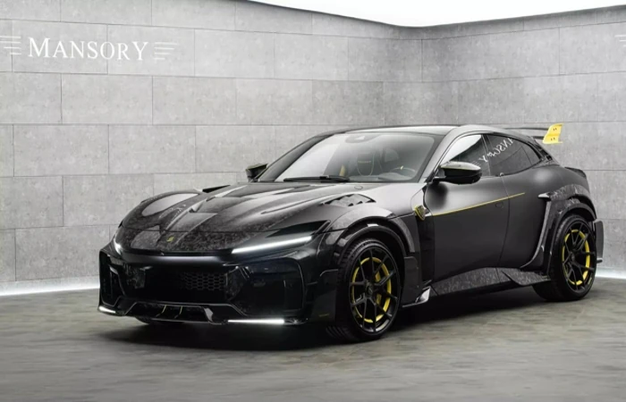 Seguro de carro com modificações para Ferrari Mansory preta